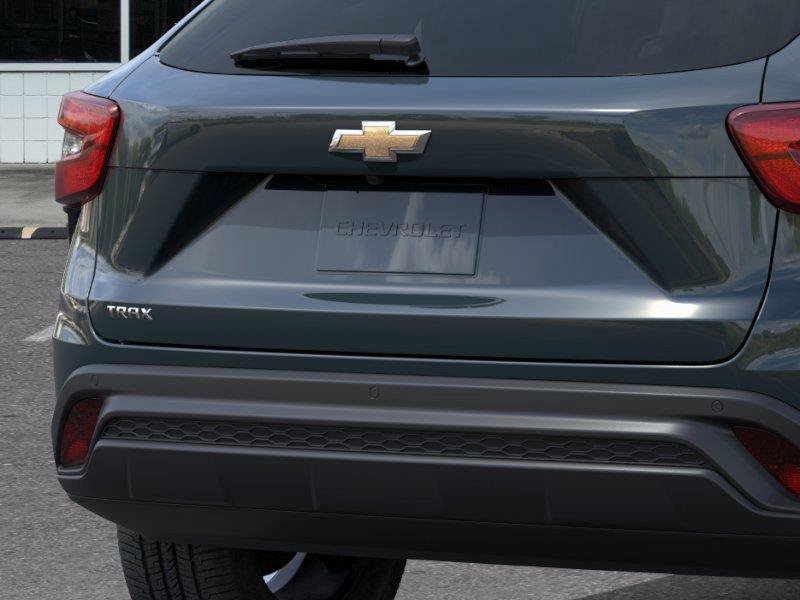 New 2026 Chevrolet Trax LS w/ LS Convenience Package FWD image 14