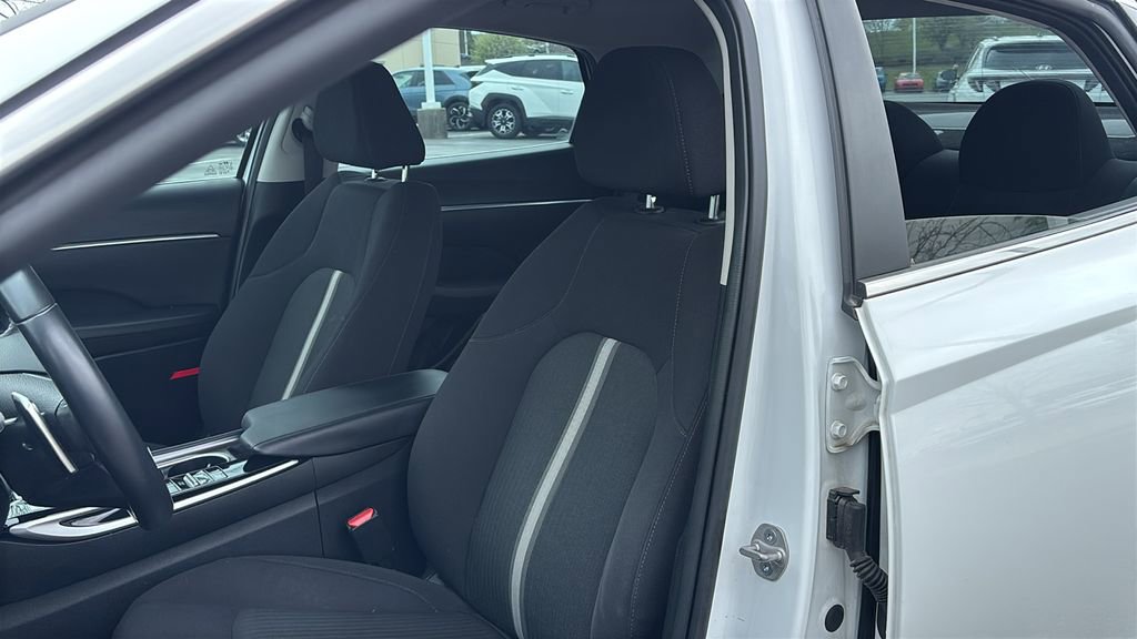 Used 2023 Hyundai Sonata SEL FWD image 10