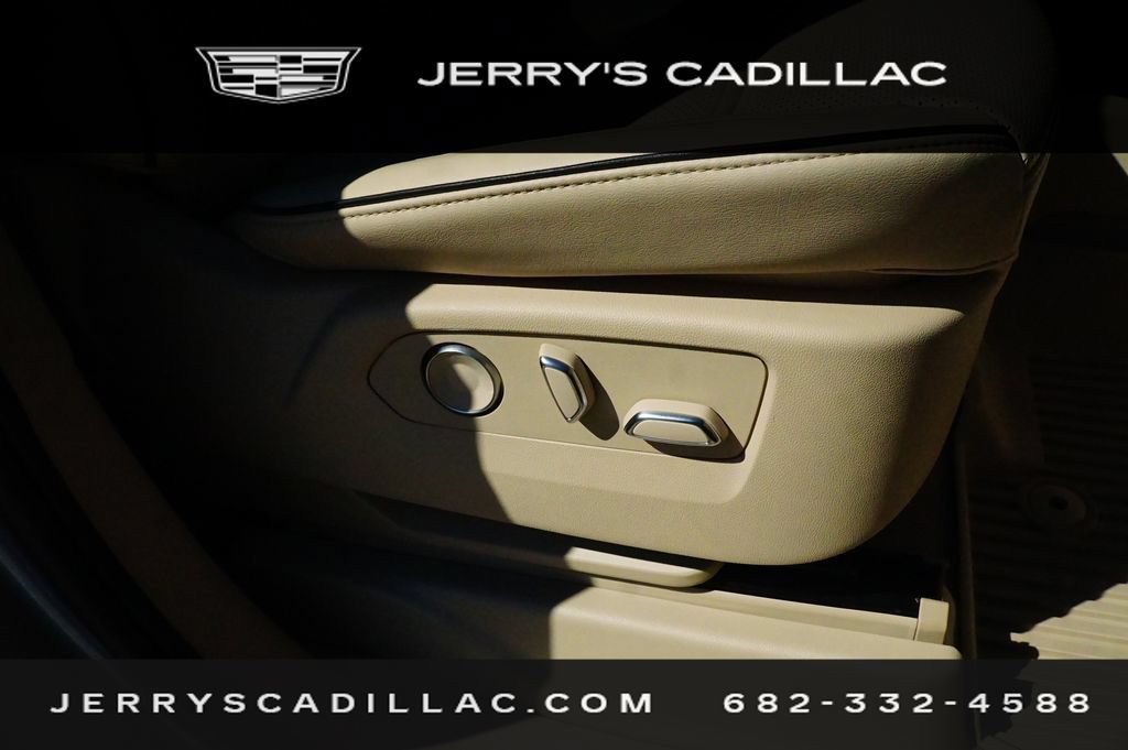 Used 2024 Cadillac Escalade Premium Luxury w/ Performance Package AWD/4WD image 30