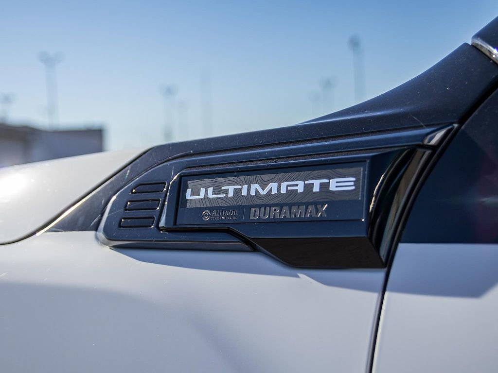 Used 2024 GMC Sierra 2500 Denali Ultimate image 3