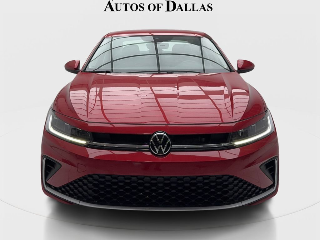 Used 2025 Volkswagen Jetta SE FWD image 3