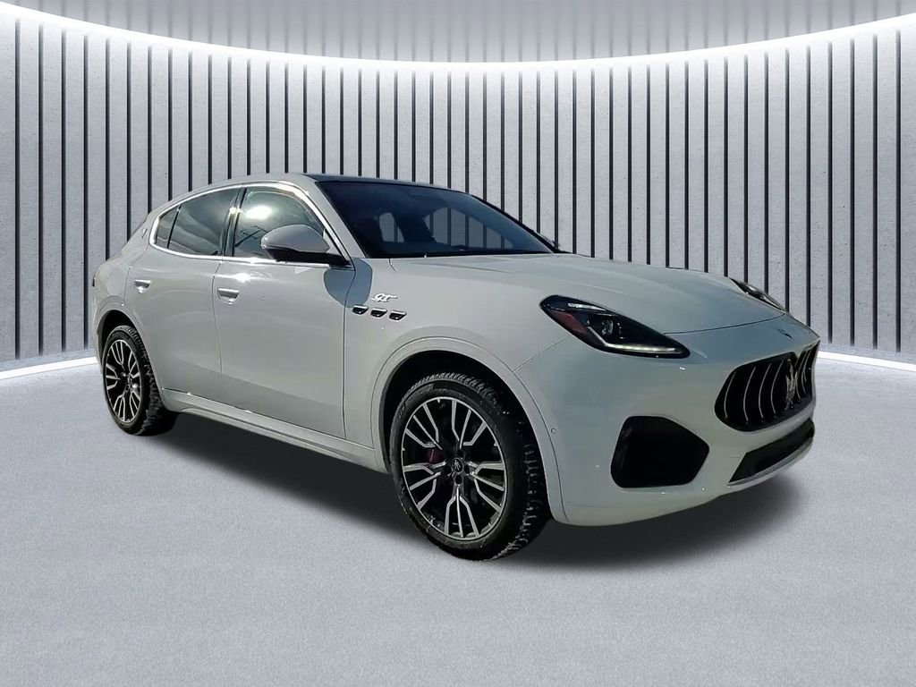 Certified 2024 Maserati Grecale GT image 1