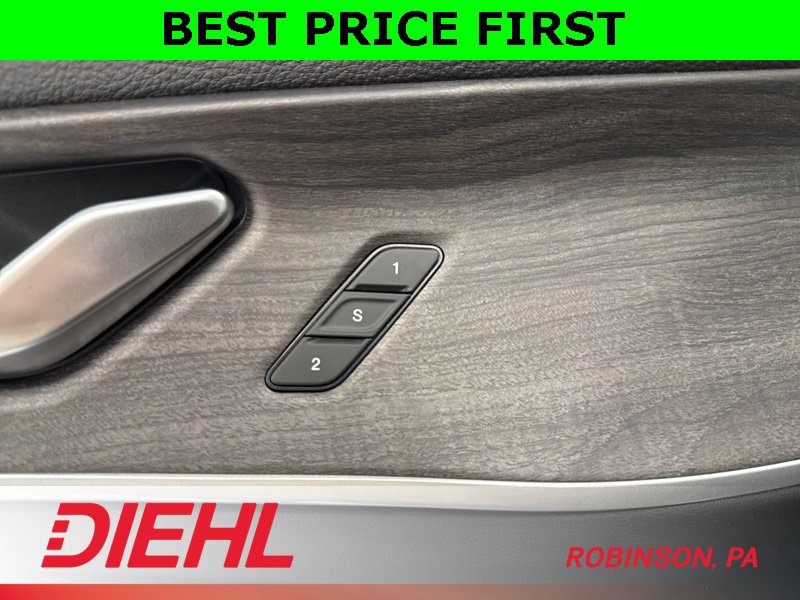 New 2025 Jeep Grand Cherokee Limited w/ Black Appearance Package image 24