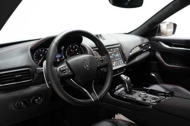 Used 2024 Maserati Levante Modena Ultima image 15