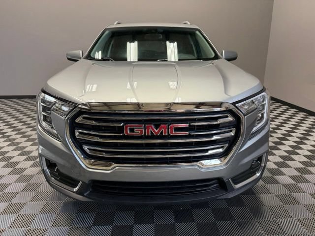 Used 2023 GMC Terrain SLT AWD/4WD image 4