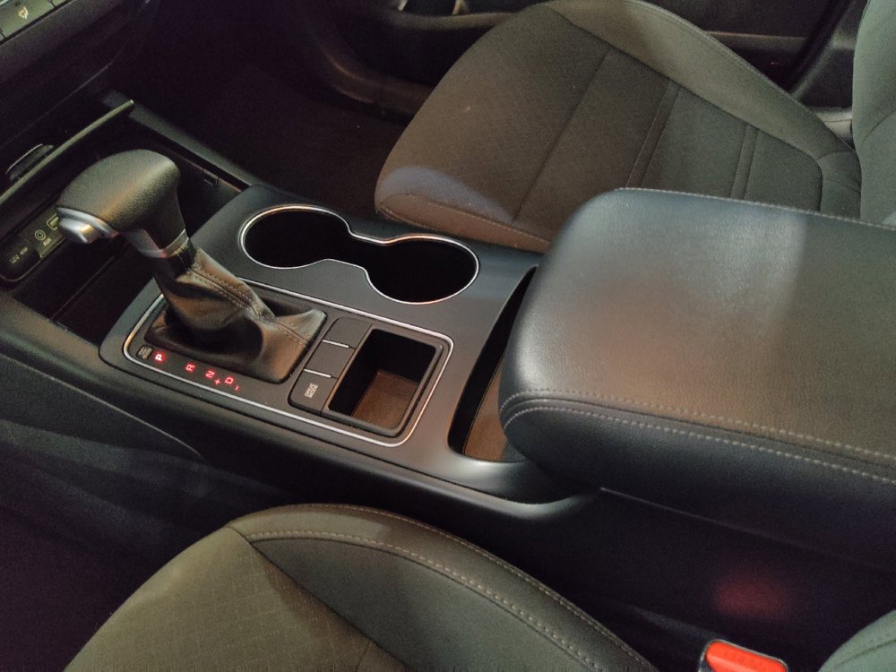 Used 2020 Kia Sorento LX FWD image 26