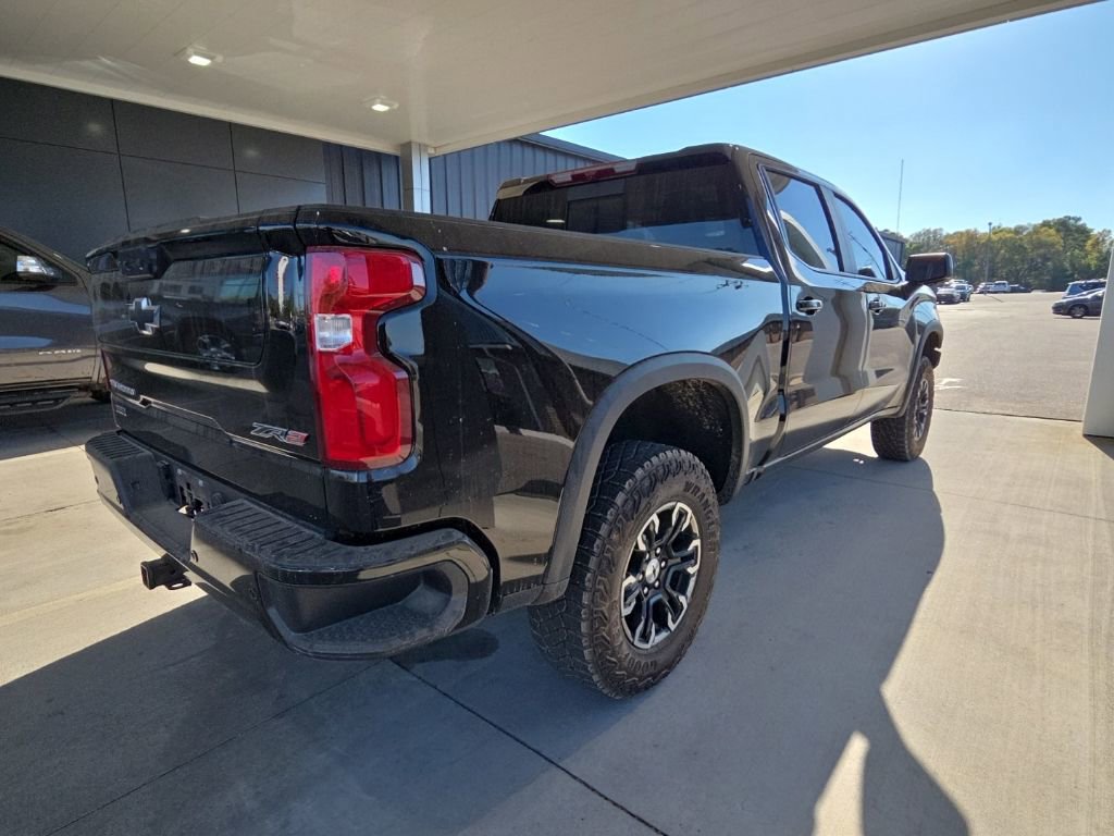Used 2025 Chevrolet Silverado 1500 ZR2 image 6