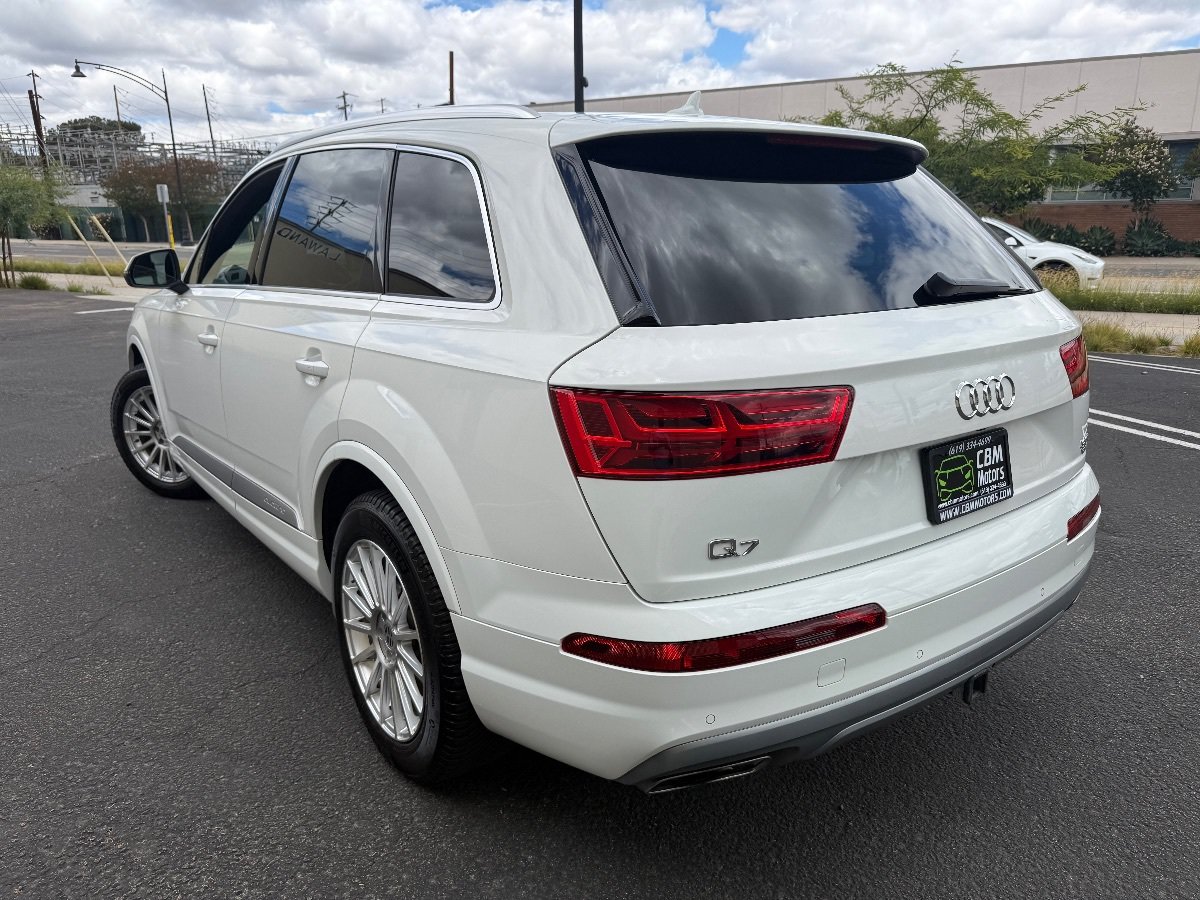 Used 2017 Audi Q7 3.0T Prestige AWD/4WD image 7
