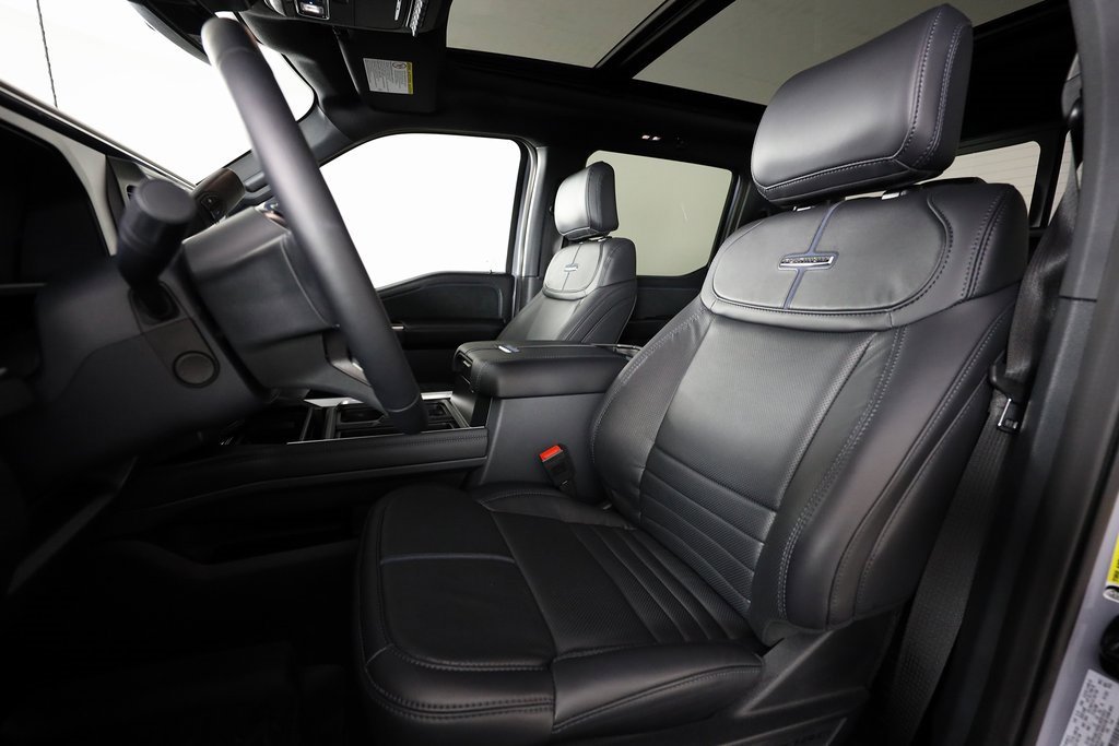 Used 2025 Ford F450 Platinum w/ FX4 Off-Road Package image 17