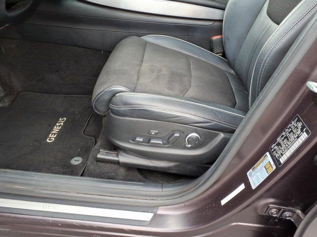 Used 2022 Genesis GV70 2.5T w/ Sport Prestige Package image 4