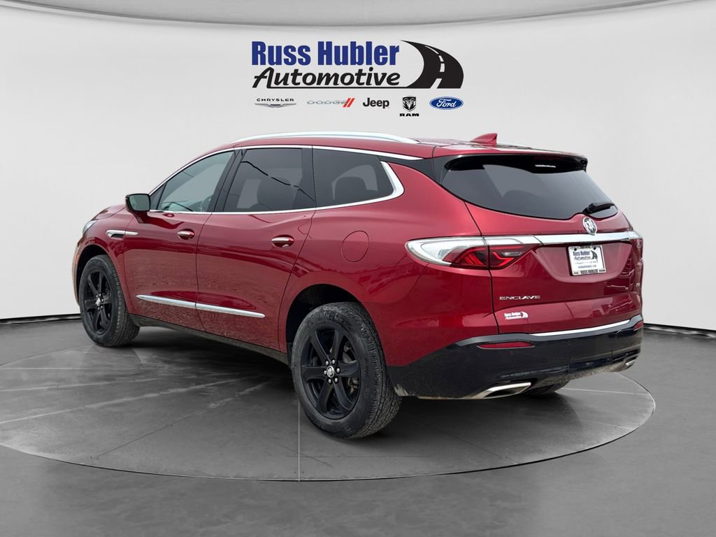 Used 2024 Buick Enclave Essence w/ Sport Touring Edition FWD image 3