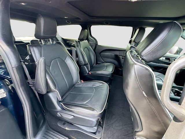 Used 2024 Chrysler Pacifica Premium image 29