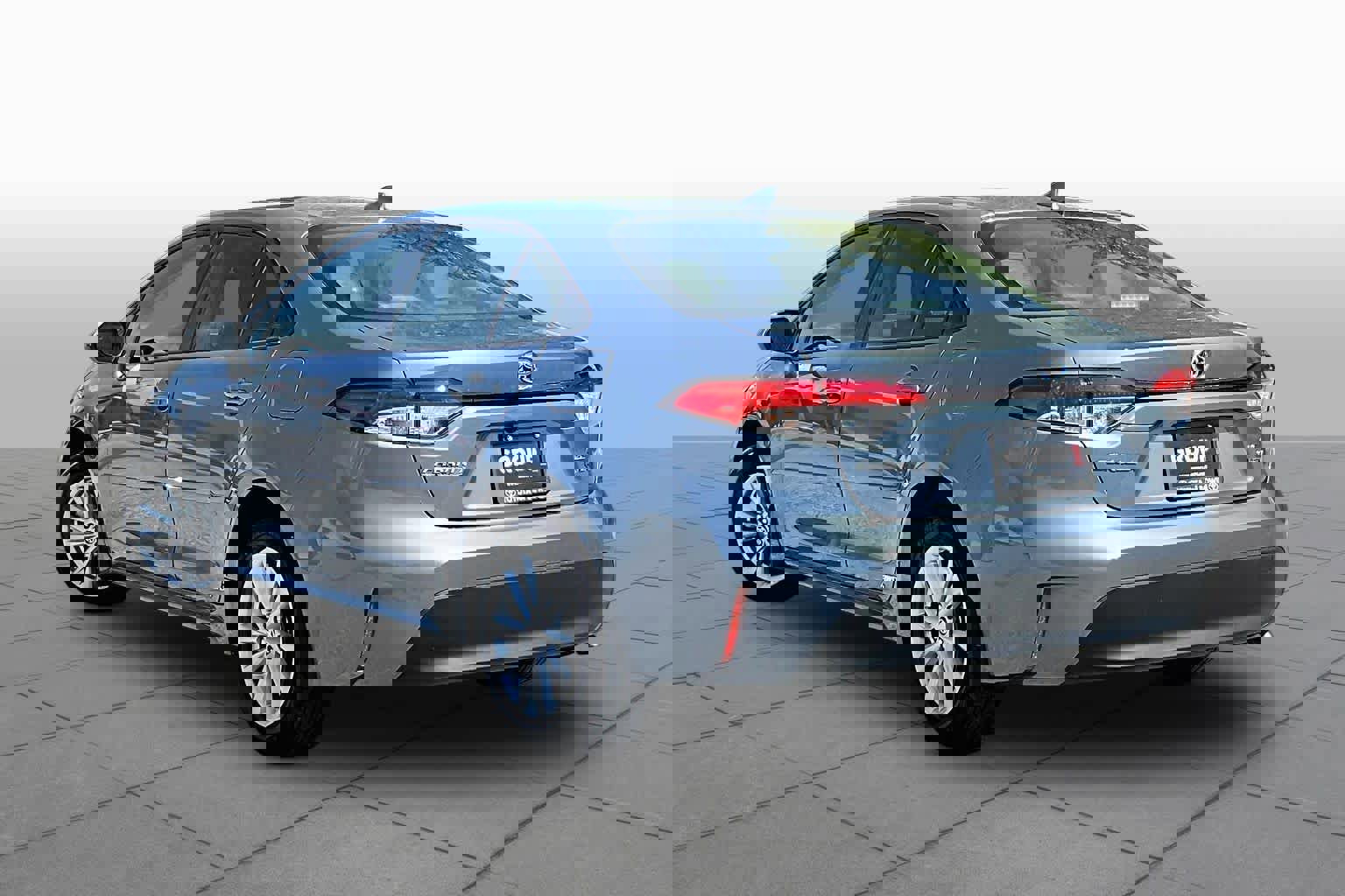 Used 2025 Toyota Corolla LE w/ LE Premium Package AWD/4WD image 12