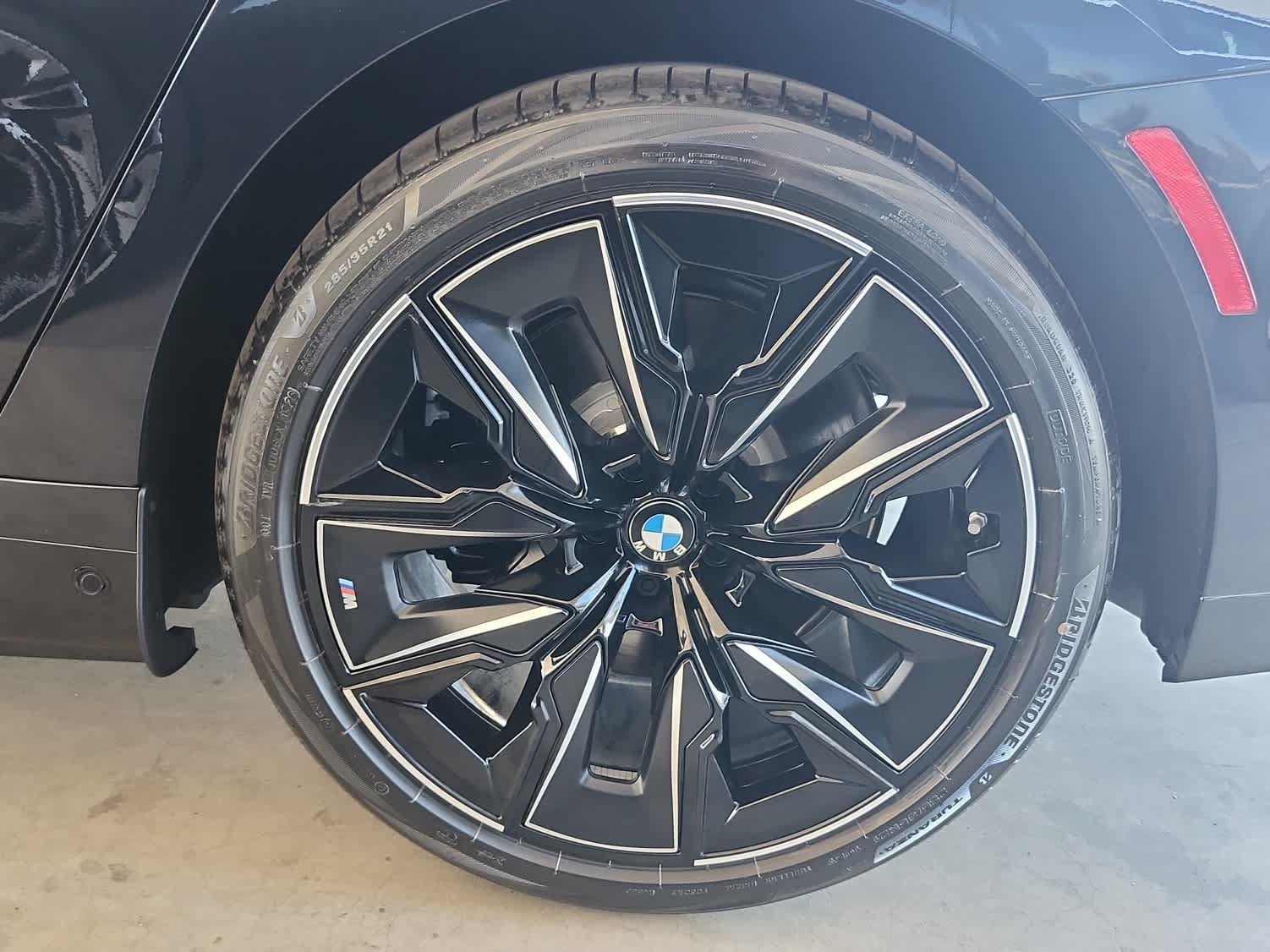 New 2026 BMW 750e xDrive w/ Executive Package AWD/4WD image 11