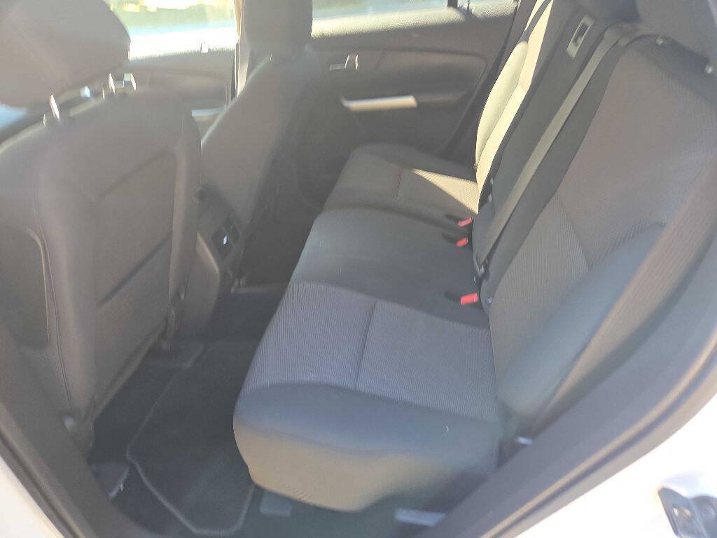 Used 2013 Ford Edge SEL FWD image 13