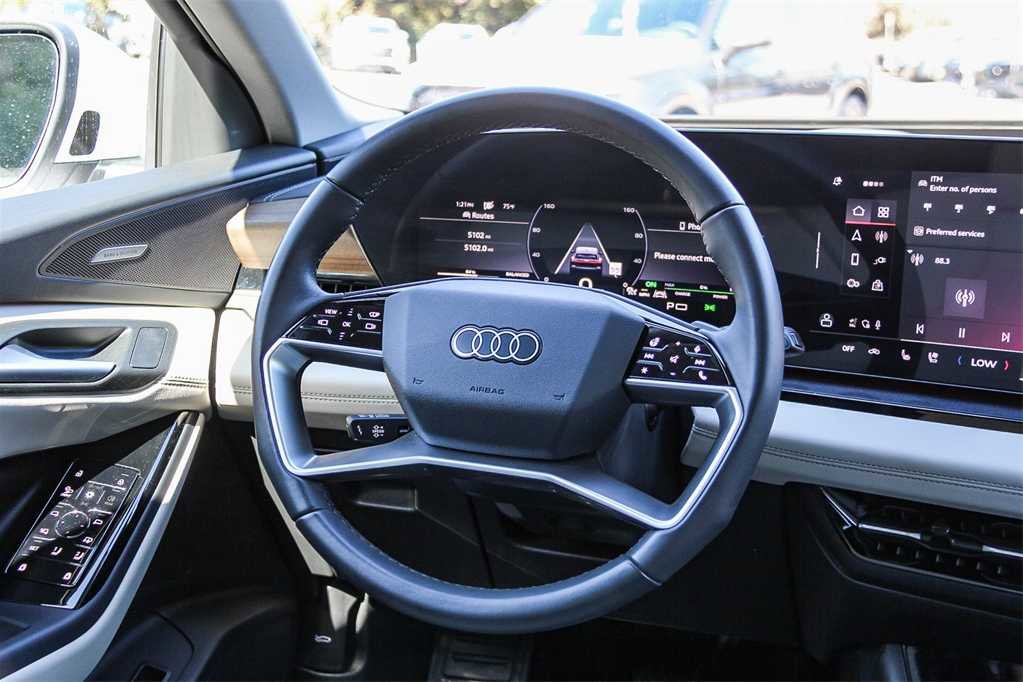 Used 2025 Audi Q6 e-tron Premium Plus image 16