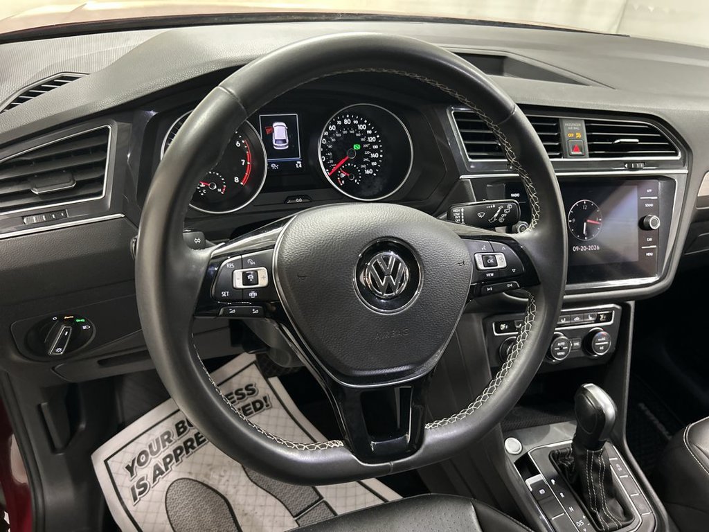 Used 2021 Volkswagen Tiguan SE w/ Panoramic Sunroof Package AWD/4WD image 4