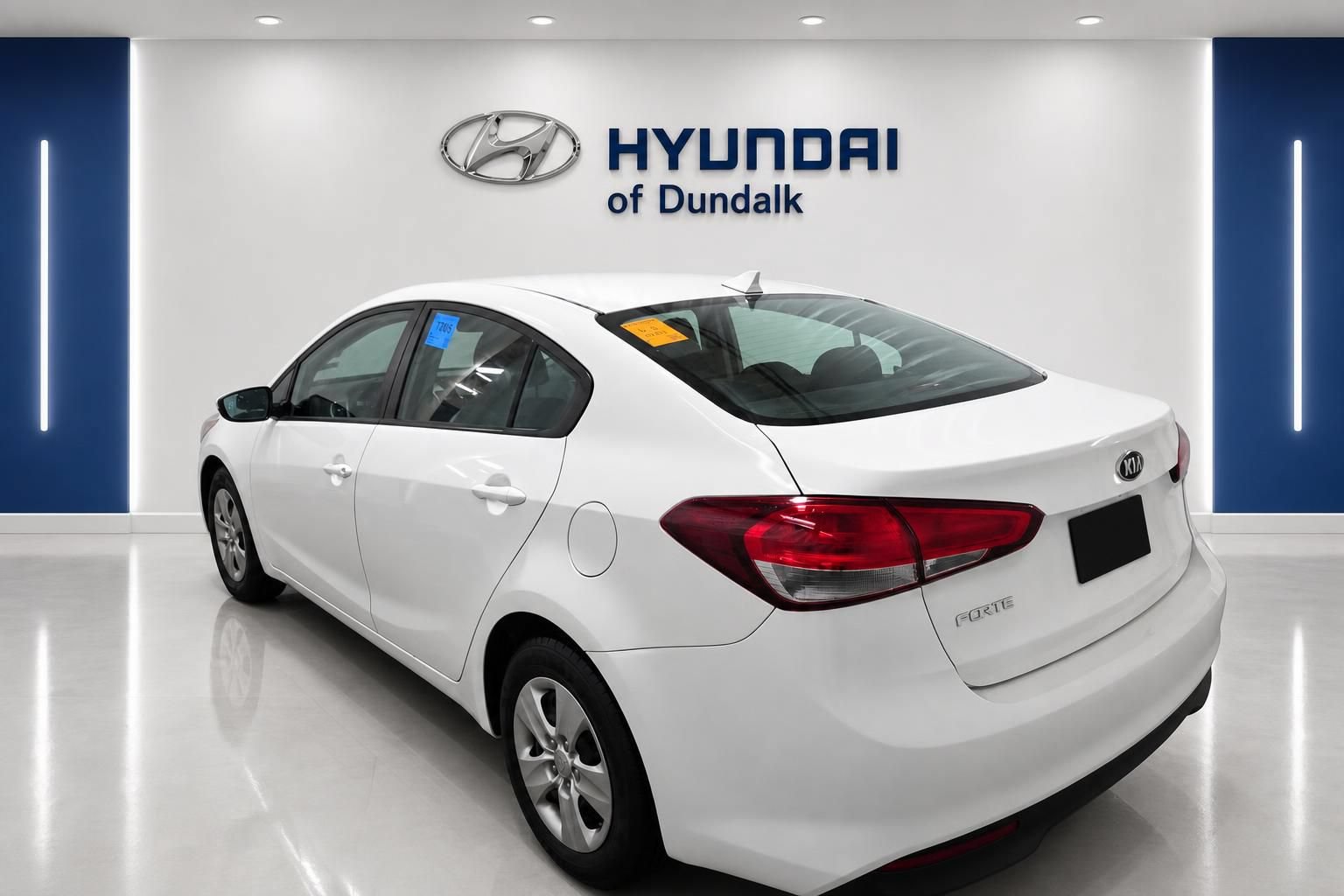 Used 2017 Kia Forte LX FWD image 2