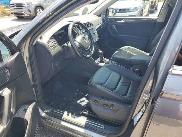 Used 2018 Volkswagen Tiguan SEL Premium FWD image 19