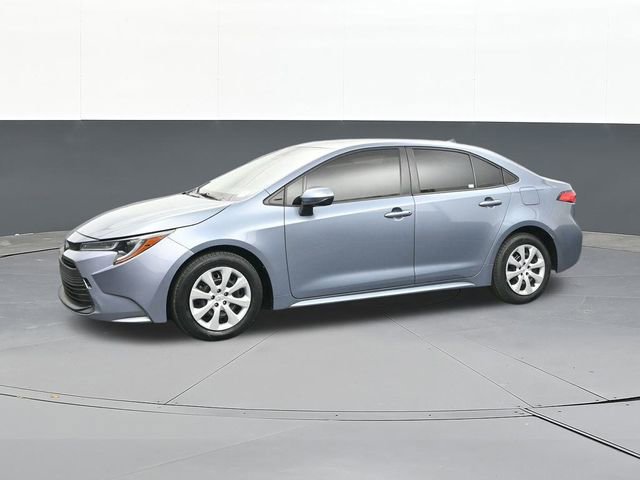 Used 2023 Toyota Corolla LE w/ Carpet Mat Package (TMS) image 5