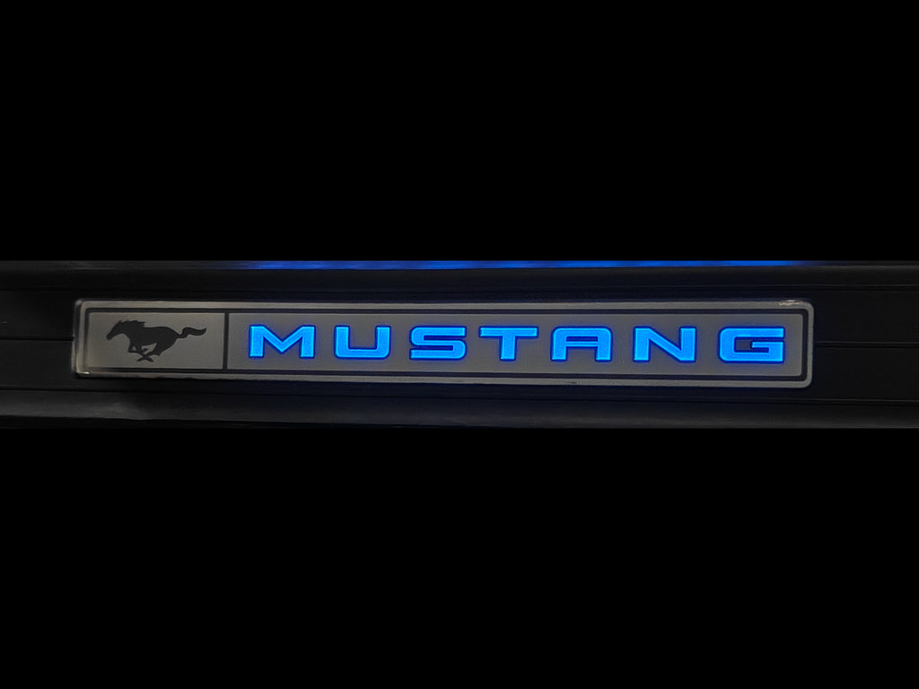 Used 2025 Ford Mustang Premium RWD image 66