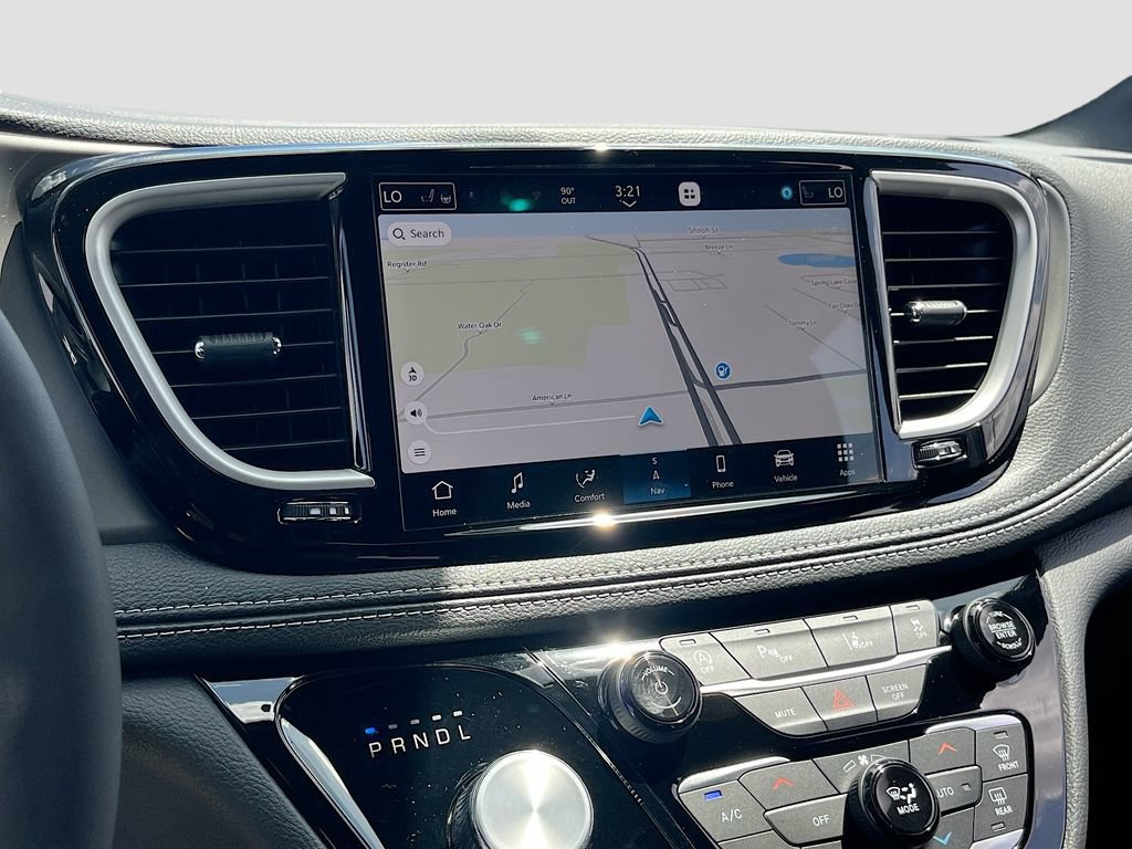New 2027 Chrysler Pacifica Limited FWD image 13