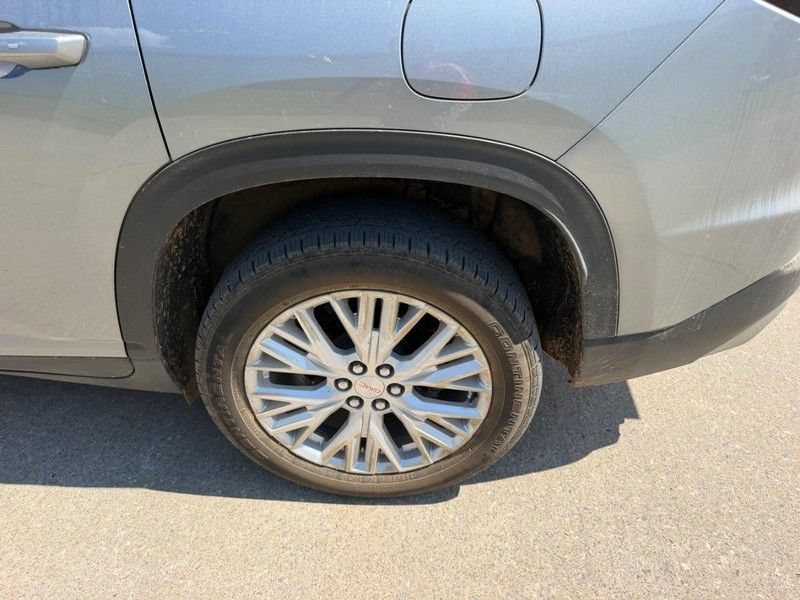 Used 2025 GMC Acadia Elevation w/ Elevation Premium Package FWD image 6