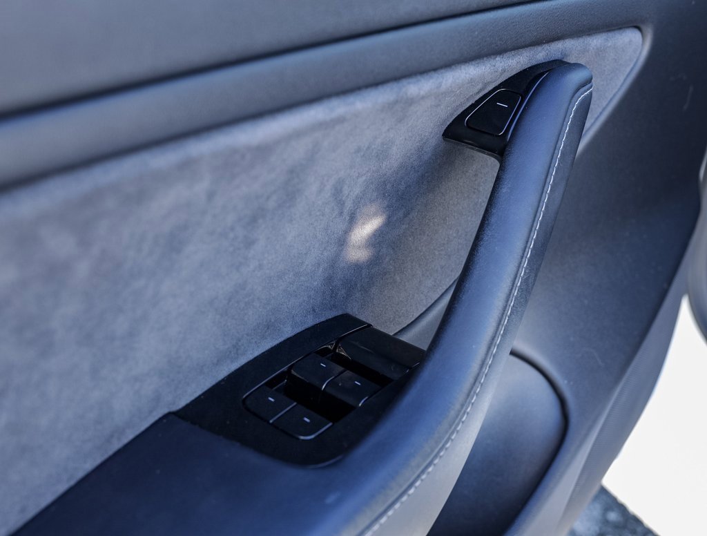 Used 2018 Tesla Model 3 Long Range image 15