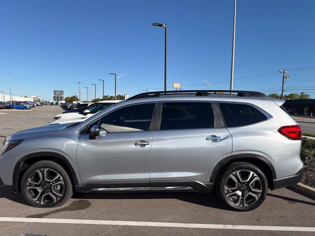 Used 2023 Subaru Ascent Touring AWD/4WD image 15