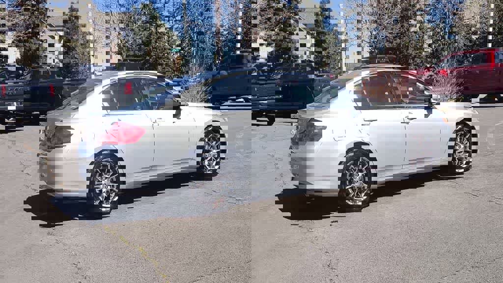 Used 2010 INFINITI G37 Journey w/ Premium Pkg image 9