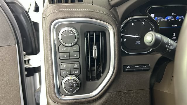 Used 2023 GMC Sierra 2500 Denali w/ Denali Ultimate Package AWD/4WD image 19