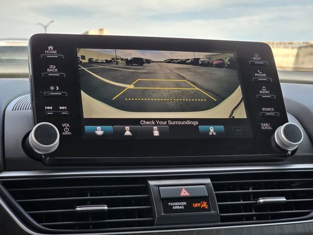Used 2019 Honda Accord Touring image 10