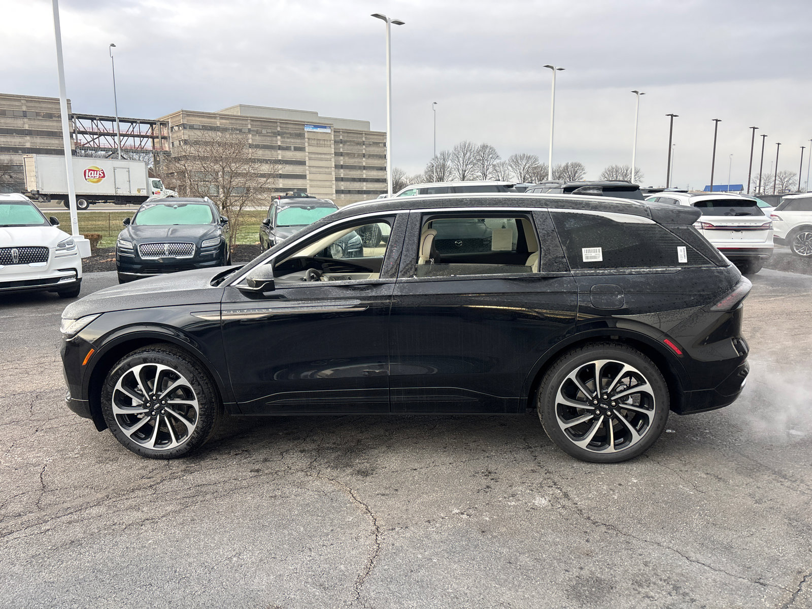 New 2026 Lincoln Nautilus Black Label image 4