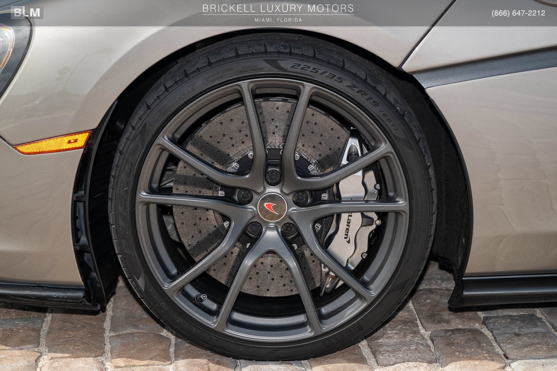 Used 2018 McLaren 570S Coupe RWD image 46