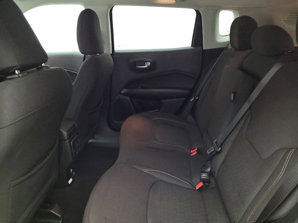 Used 2020 Jeep Compass Sport image 18