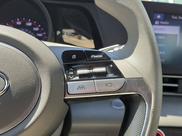 Used 2022 Hyundai Elantra SEL w/ Cargo Package image 15