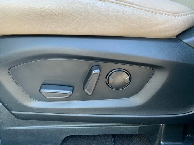 Used 2023 Ford Explorer Limited AWD/4WD image 13