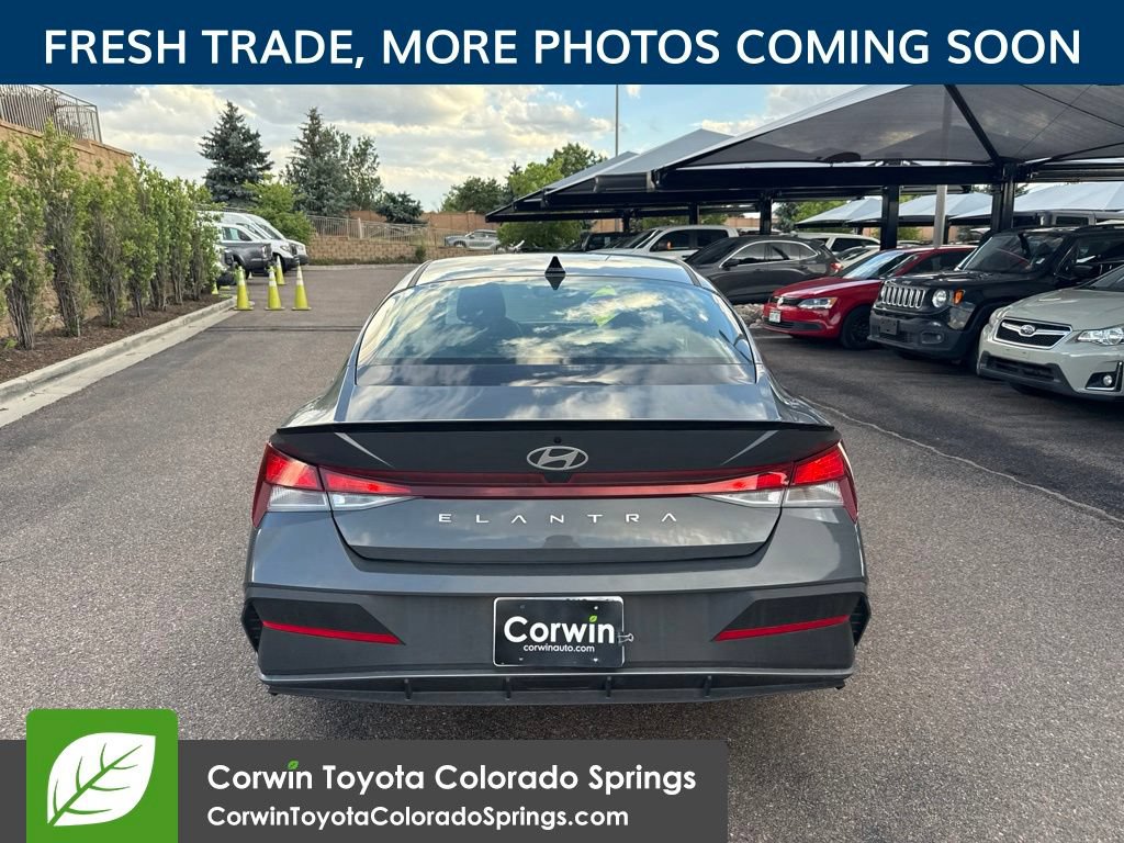 Used 2025 Hyundai Elantra Sport FWD image 6