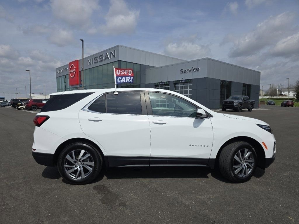 Used 2024 Chevrolet Equinox LT w/ LPO, Floor Liner Package AWD/4WD image 14