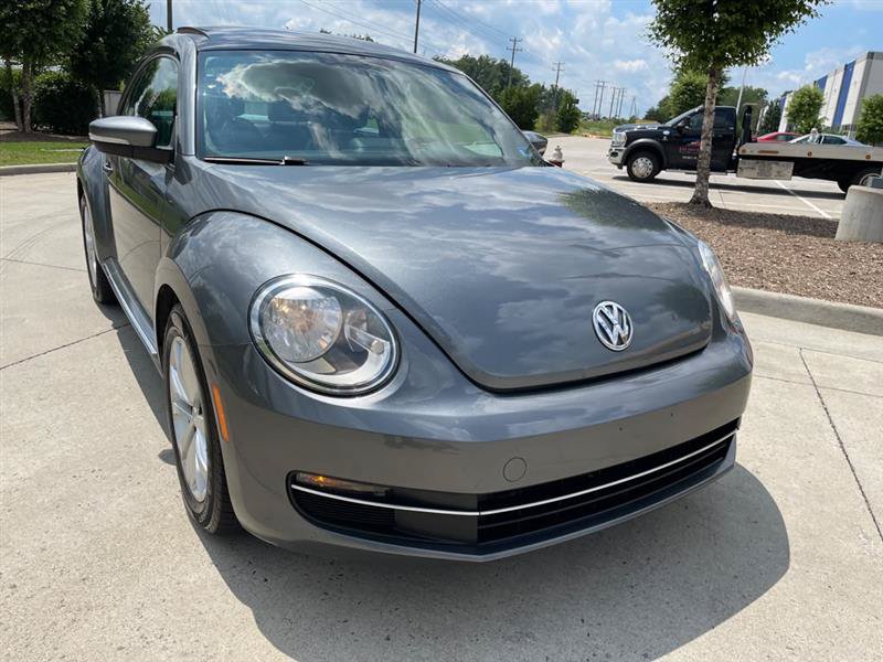 Used 2013 Volkswagen Beetle TDI FWD image 42