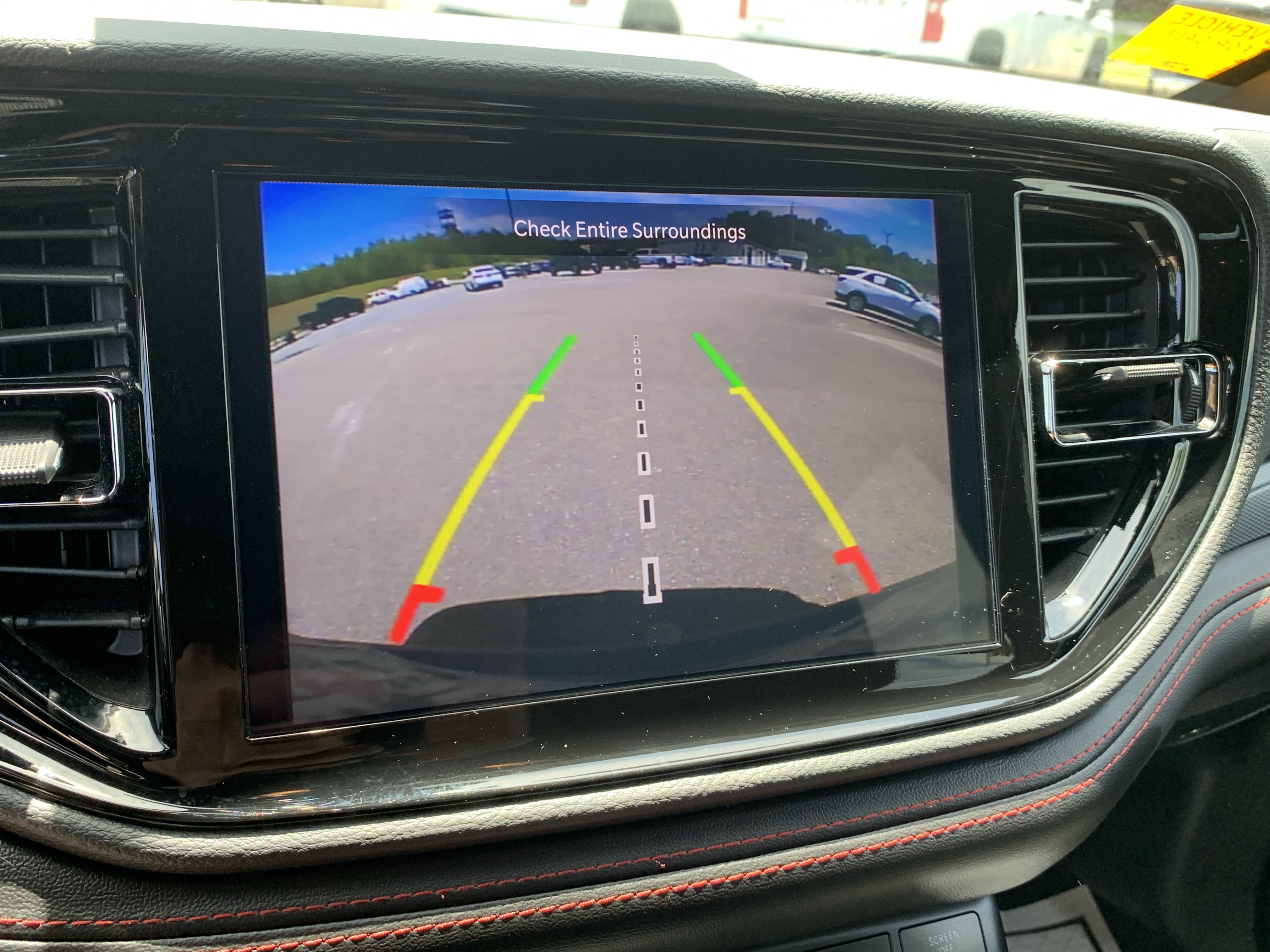 Used 2025 Dodge Durango GT RWD image 24