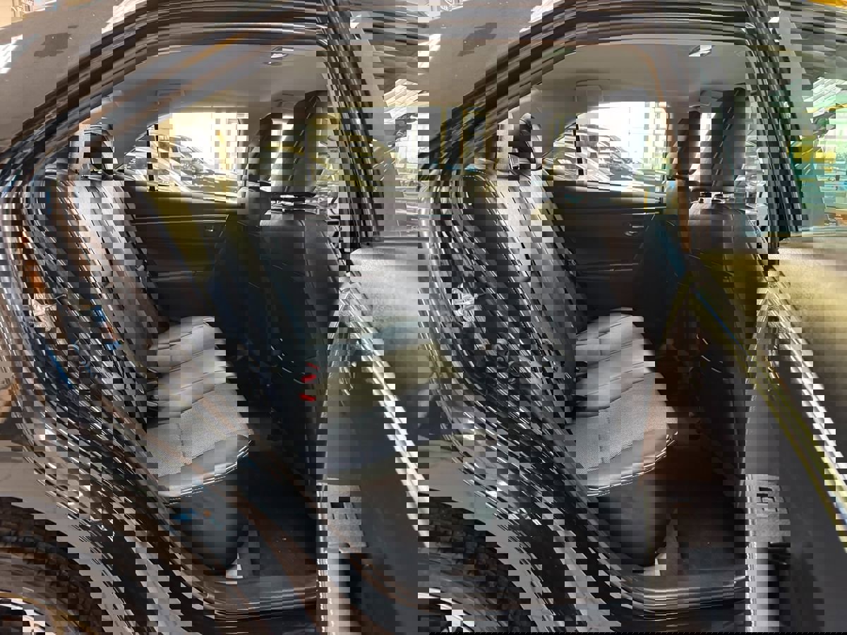 Used 2014 Toyota Corolla S image 47