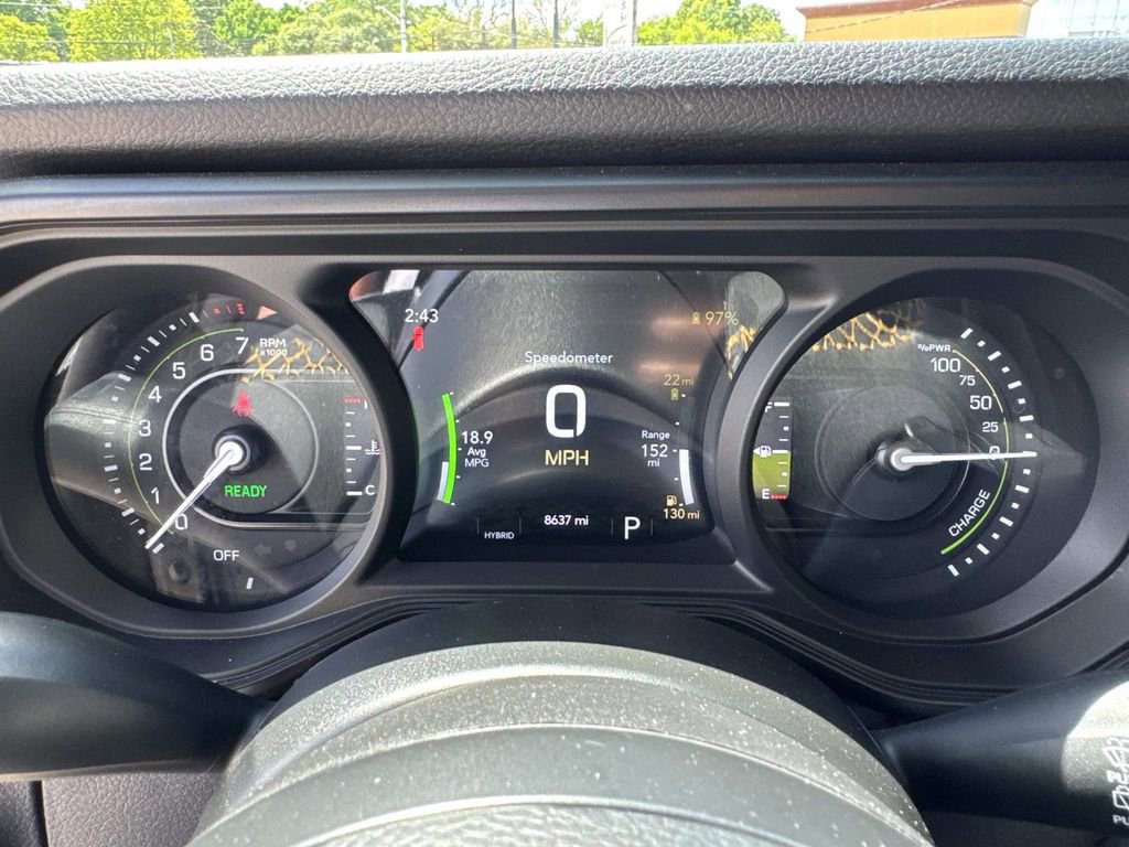 Used 2024 Jeep Wrangler Unlimited image 39