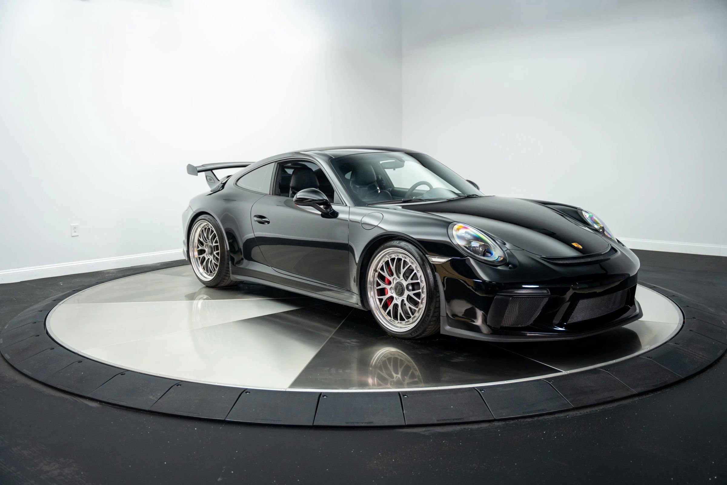 Used 2018 Porsche 911 GT3 image 33