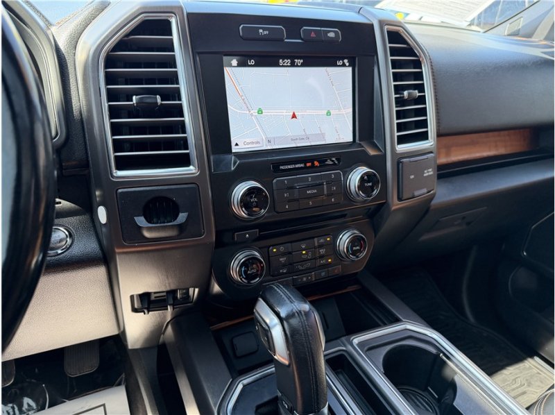 Used 2016 Ford F150 Limited RWD image 44