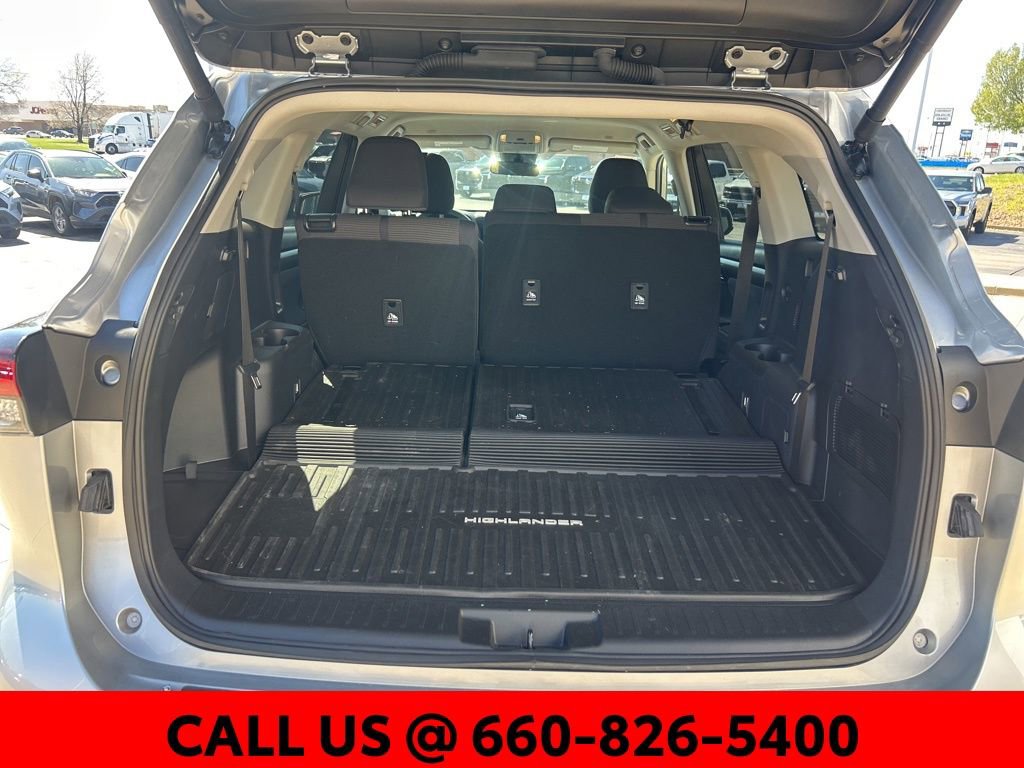 Certified 2025 Toyota Highlander LE image 13