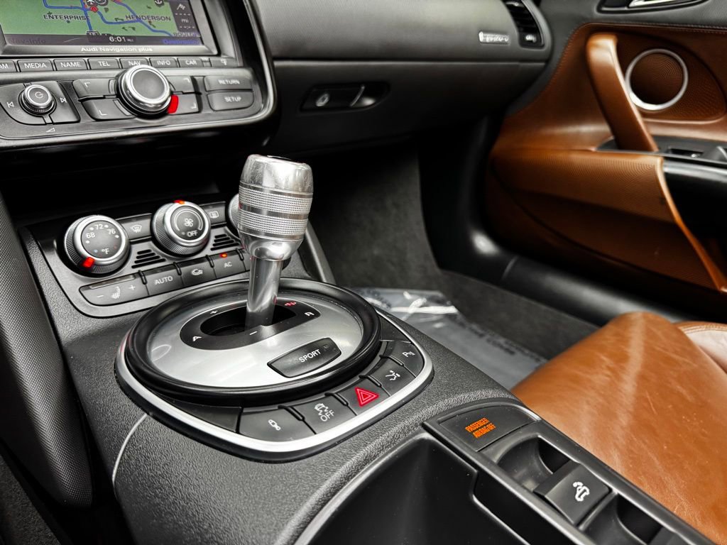 Used 2011 Audi R8 V10 image 26