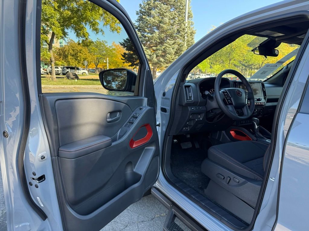 New 2026 Nissan Frontier PRO-4X w/ Pro-4x Convenience Package image 10