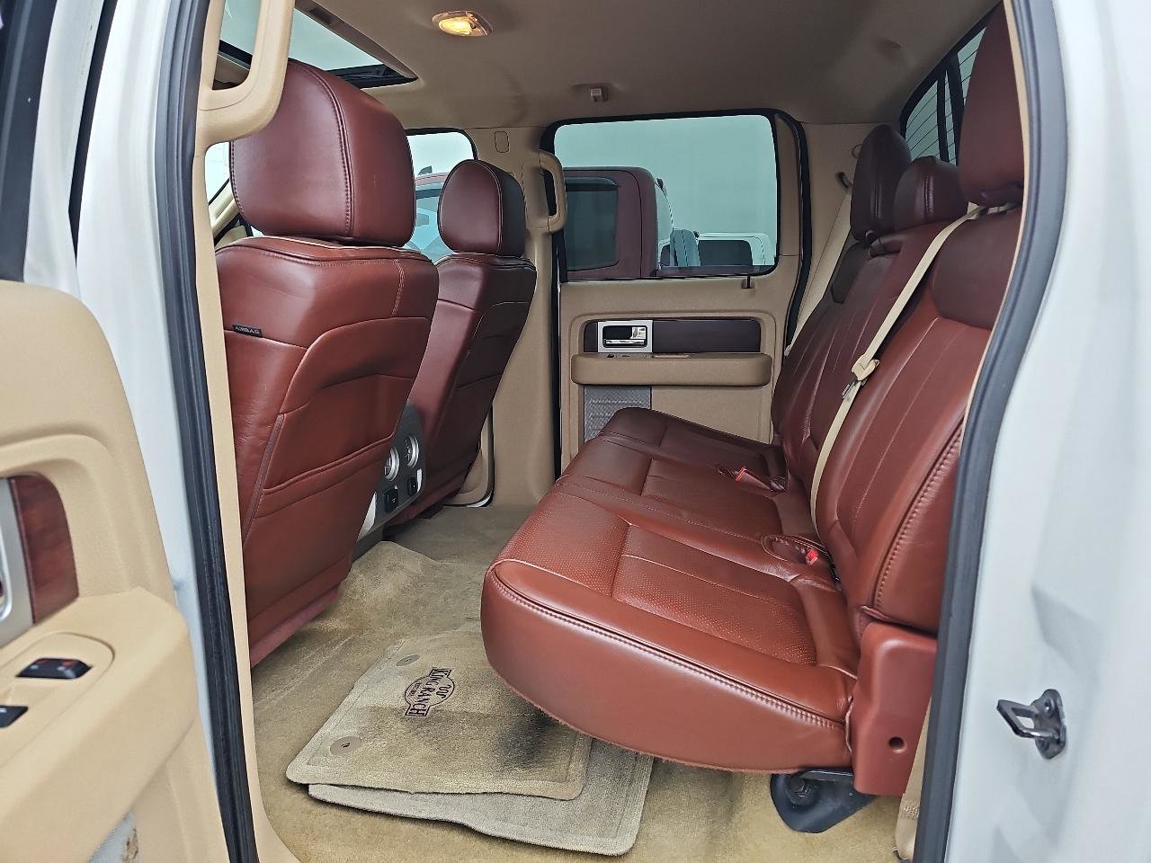 Used 2014 Ford F150 King Ranch w/ King Ranch Luxury Package AWD/4WD image 19