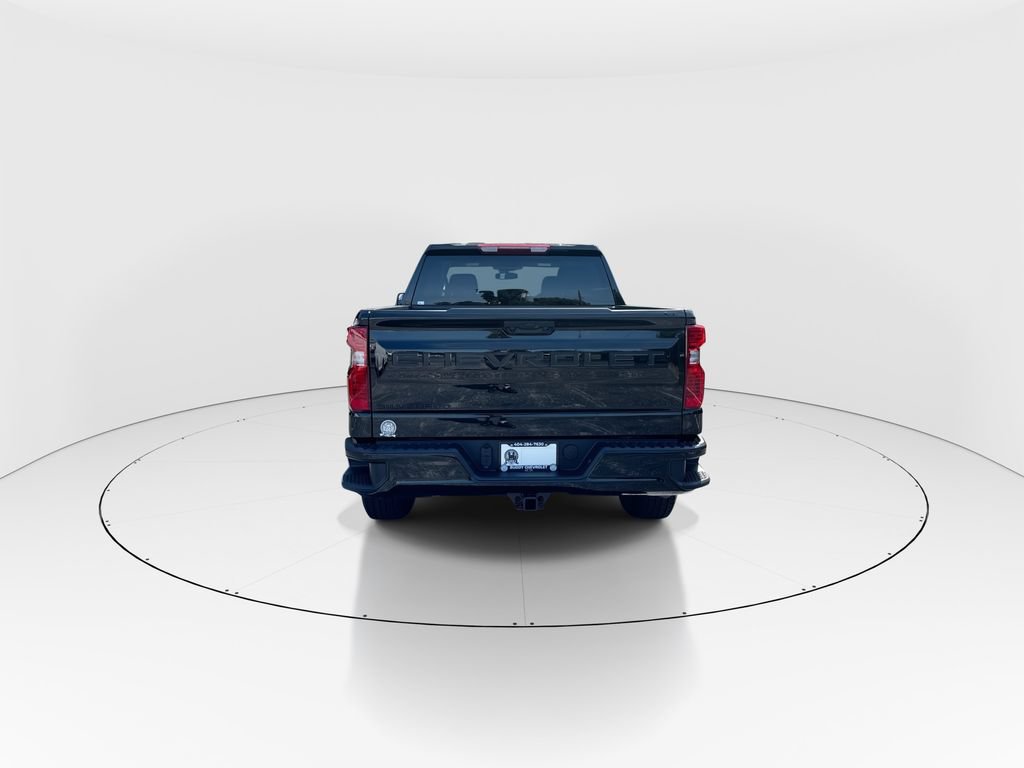 New 2026 Chevrolet Silverado 1500 Custom w/ LPO, Dark Essentials Package RWD image 7